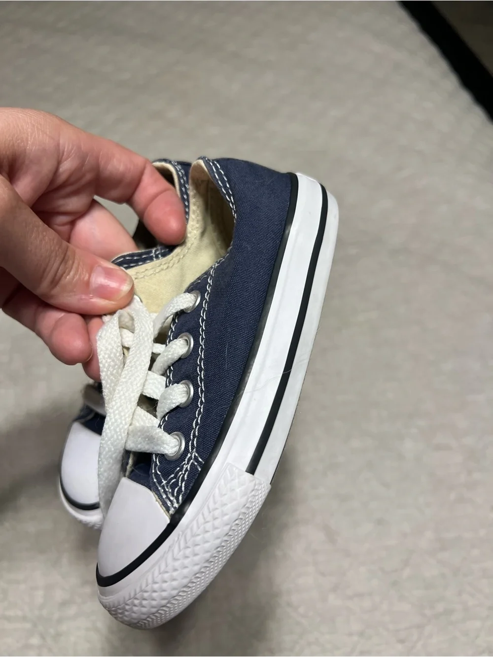 NWOT Toddler converses